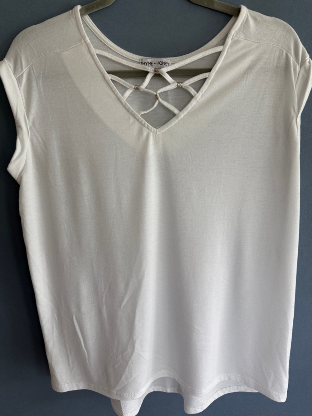 Thyme & Honey Cream Short-Sleeve V-Neck Tee with Crisscross Detail